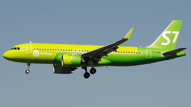 RA-73428:Airbus A320:S7 Airlines